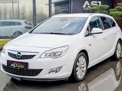 Branco Usado 2012 Opel Astra Enjoy Sedan | € 3.900 (Super Preço)
