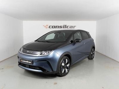 Cinza Usado 2023 BYD Dolphin Design Citadino | € 24.890 (Preço justo)