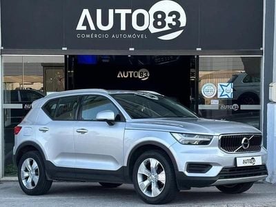 Cinzento Usado 2018 Volvo XC40 SUV | € 21.990 (Preço elevado)