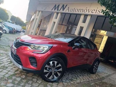 Usado Renault Captur 100 HP (73 kW) 2024 Vermelho SUV