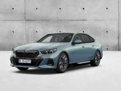 Verde cape york Usado 2024 BMW i5 Comfort Edition Sedan | € 91.232