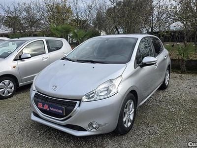 Usado Peugeot 208 68 HP (50 kW) 2013 Cinza Citadino