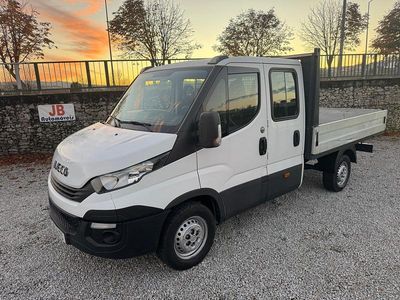 Usado Iveco 35.12 116 HP (85 kW) 2018 Branco Van