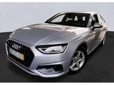 Cinzento claro metalizado Usado 2020 Audi A4 Advanced Carrinha | € 27.490 (Preço justo)