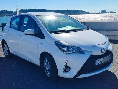 usado Toyota Yaris Hybrid 