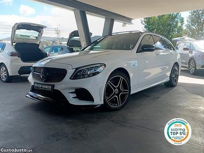 Branco Usado 2019 Mercedes C300e AMG line Carrinha | € 37.900