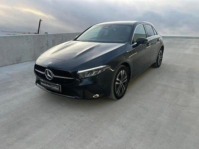 Usado Mercedes A250 Advanced 218 HP (160 kW) 2024 Preto cosmos Citadino
