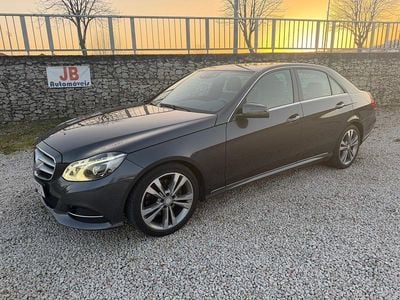 Usado Mercedes E300 Avantgarde 231 HP (169 kW) 2013 Cinza Sedan