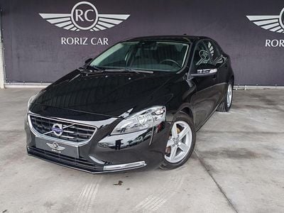 Preto Usado 2014 Volvo V40 Momentum | € 10.490 (Preço justo)