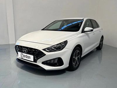 Usado Hyundai i30 Style 120 HP (88 kW) 2023 Branco