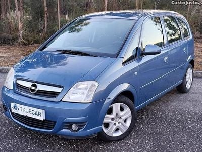 Azul Usado 2009 Opel Meriva Cosmo Monovolume | € 7.500