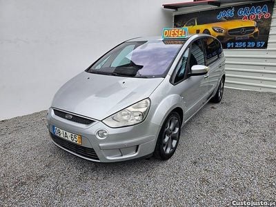 Usado Ford S-MAX Titanium 124 HP (91 kW) 2009 Cinza Monovolume