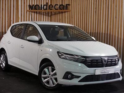 Branco Usado 2021 Dacia Sandero Essentiel | € 12.750 (Preço justo)