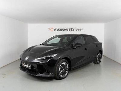 Usado MG MG4 EV Comfort 150 kW (204 HP) 2023 Preto Citadino