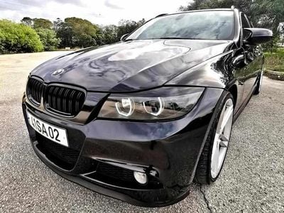 Preto Usado 2011 BMW 320 Carrinha | € 13.900