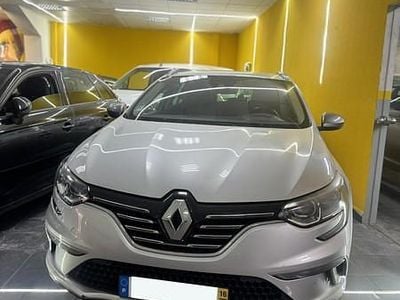 Cinza Usado 2016 Renault Mégane GT Line GT-Line | € 9.000