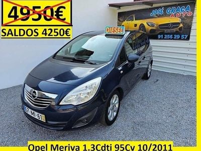Usado Opel Meriva 95 HP (69 kW) 2011 Cinzento Monovolume