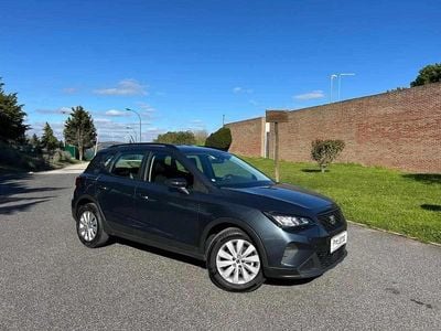 Cinzento Usado 2024 Seat Arona Style SUV | € 17.100 (Bom preço)