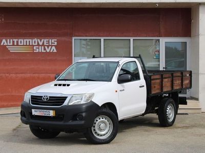 usado Toyota HiLux 2.5 D-4D 4WD CE CM+AC