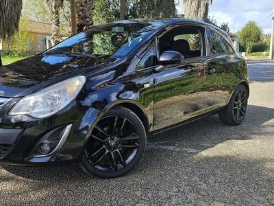 usado Opel Corsa blak edition 1.3 cdti