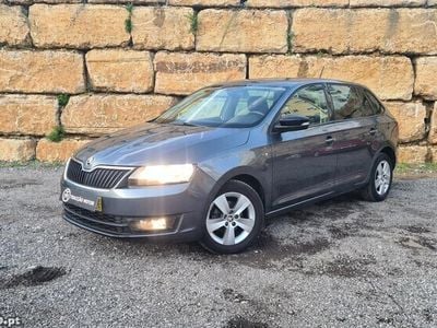 Usado Skoda Rapid Ambition 90 HP (66 kW) 2017 Cinza Carrinha