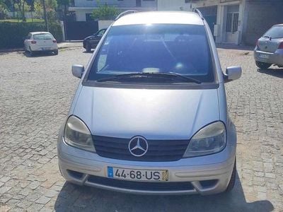 Cinzento Usado 2003 Mercedes Vaneo Monovolume | € 5.500