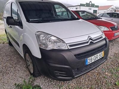 Branco Usado 2015 Citroën Berlingo Monovolume | € 8.650 (Preço justo)