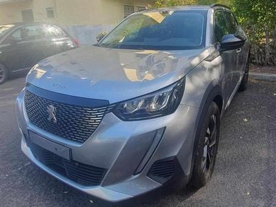 Cinzento Usado 2022 Peugeot 2008 SUV | € 17.500 (Preço justo)