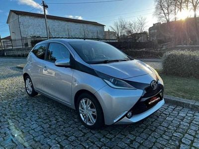 Cinzento Usado 2017 Toyota Aygo Citadino | € 9.999 (Preço justo)