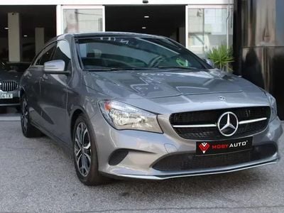 Usado Mercedes CLA200 Shooting Brake AMG line 136 HP (100 kW) 2018 Cinza Carrinha
