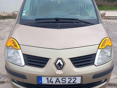 Usado 2005 Renault Modus Luxe Monovolume | € 4.550