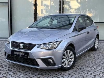 Usado Seat Ibiza Reference 95 HP (69 kW) 2018 Cinza antracite Citadino