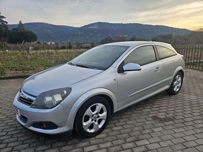 Opel Astra GTC