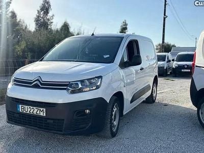 Branco Usado 2020 Citroën Berlingo Monovolume | € 13.750 (Preço elevado)