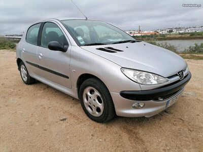 usado Peugeot 206 1.1i Colorline 5p