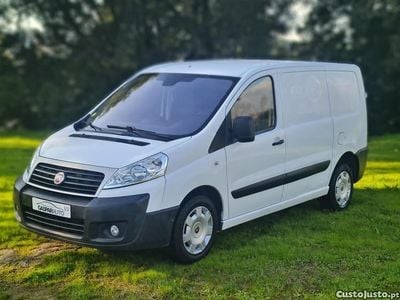Usado Fiat Scudo 128 HP (94 kW) 2015 Branco Van