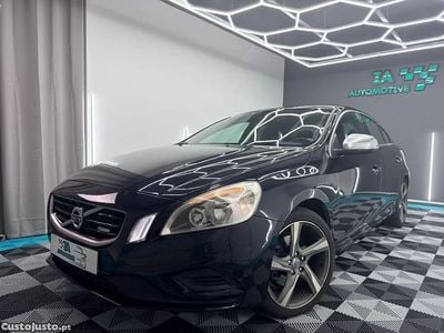 Usado Volvo S60 R-Design 115 HP (84 kW) 2011 Preto Sedan