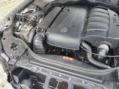 Usado Mercedes E220 150 HP (110 kW) 2004 Sedan