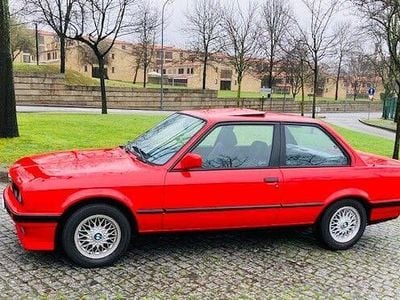 Vermelho Usado 1990 BMW 318 Coupé | € 21.500