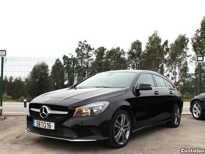 Usado Mercedes CLA180 Urban 109 HP (80 kW) 2017 Preto Sedan