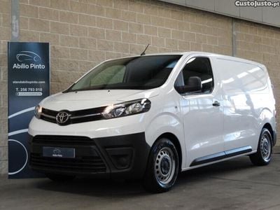 Usado Toyota Proace 116 HP (85 kW) 2019 Branco Monovolume