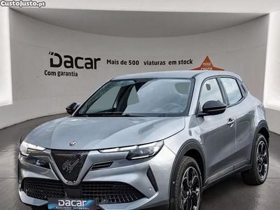 Usado Alfa Romeo Junior 114 kW (156 HP) 2025 Cinza SUV
