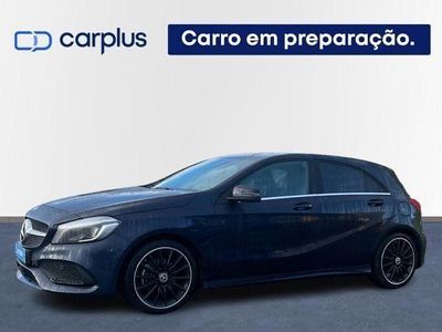 Azul Usado 2017 Mercedes A180 | € 19.000 (Preço justo)