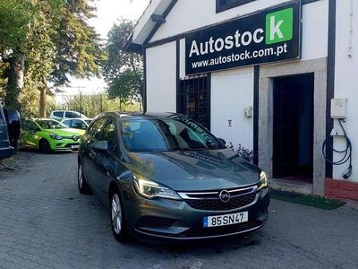Cinza Usado 2017 Opel Astra Dynamic Carrinha | € 9.000 (Preço justo)
