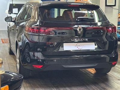 Usado Renault Mégane GrandTour LIMITED 115 HP (84 kW) 2022 Preto Carrinha