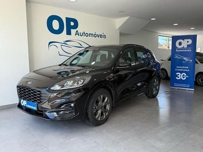 Usado Ford Kuga ST-Line 150 HP (110 kW) 2022 Preto SUV