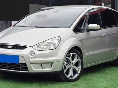 Cinzento Usado 2009 Ford S-MAX S Monovolume | € 10.900 (Caro)