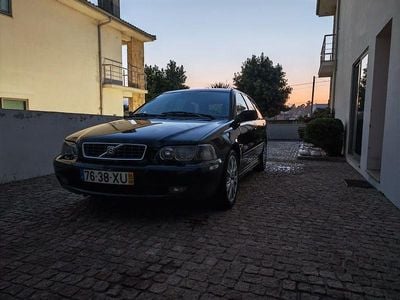 Usado 2004 Volvo V40 Sedan | € 5.000