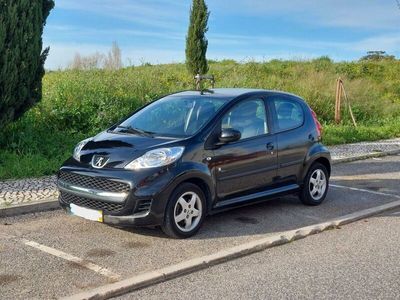 usado Peugeot 107 Black&Silver Edition 2010