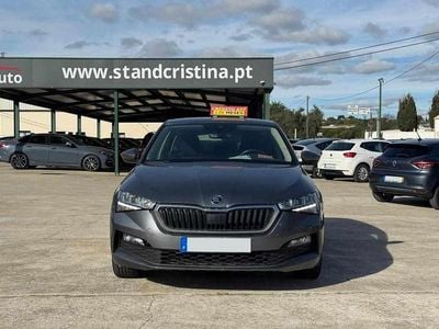 Cinzento Usado 2022 Skoda Scala Citadino | € 15.450 (Bom preço)